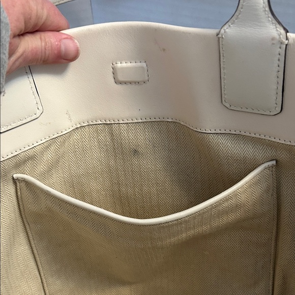 Tory Burch- Ella Printed Leather Tote in Ivory Americana Bandana, EUC - Picture 17 of 17